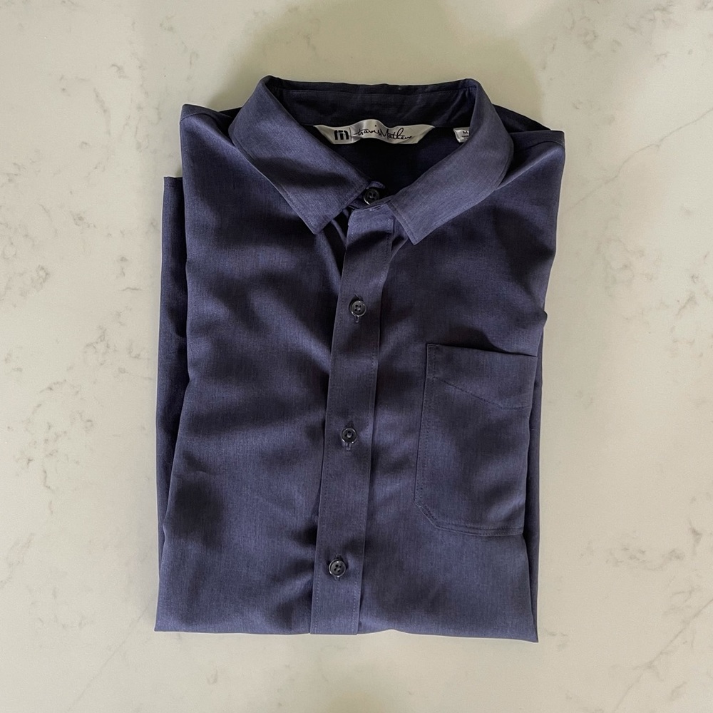 Travis Mathew - Button up Shirt (NWOT)